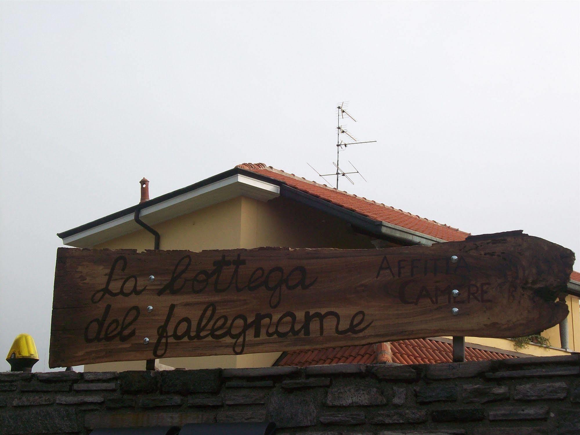 La Bottega Del Falegname Vanzaghello Bagian luar foto